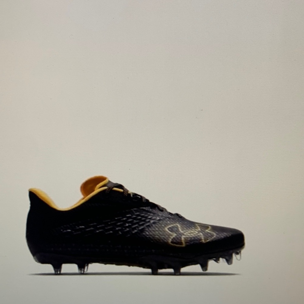 Men’s UA Blur Smoke MC Football Cleats